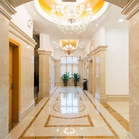 Vienna Hotel Banxuegang Road Шэньчжэнь Экстерьер фото