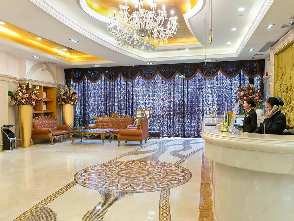 Vienna Hotel Banxuegang Road Шэньчжэнь Экстерьер фото